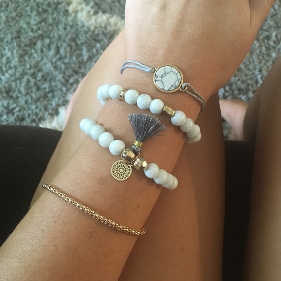 'Dreamcatcher' 4-piece Marble Bead Bracelet Set - Picture 2 of 6